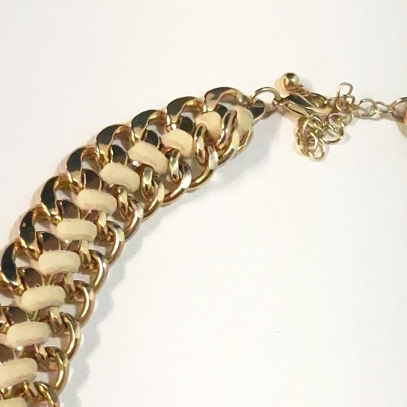 Gold Tone Chain Leather Crystal Rhinestone Chunky Necklace - Picture 6 of 9